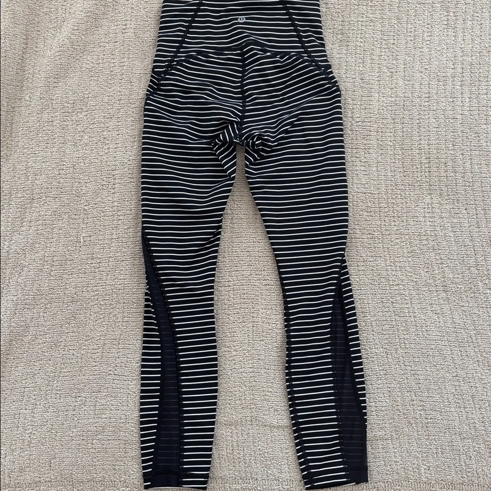 NWOT Lululemon Train Times Striped Leggings Tights 25